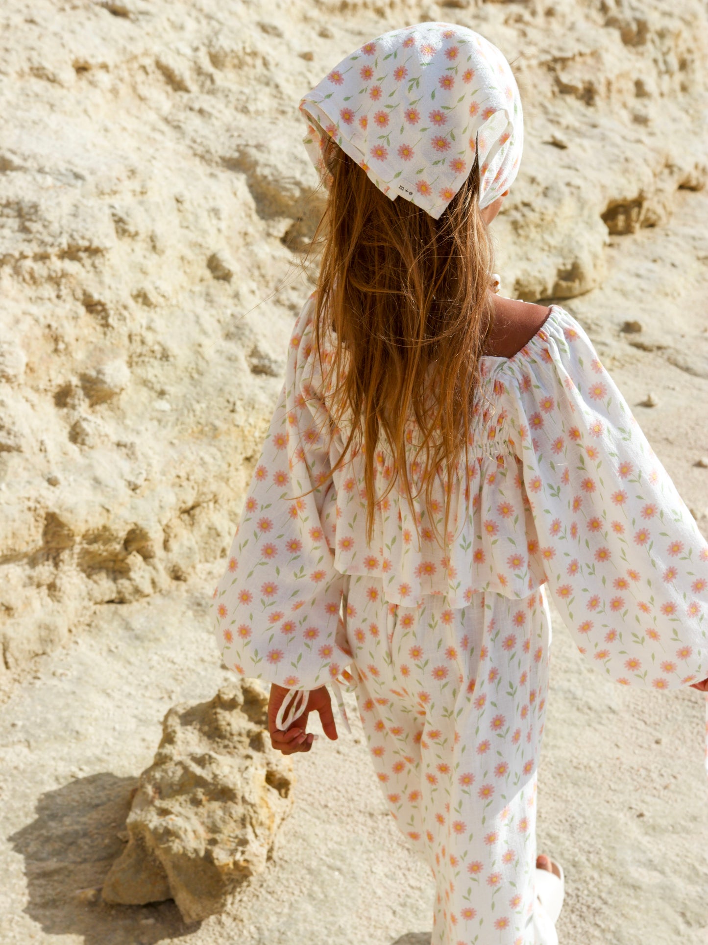 PAPER DAISY LINEN SET