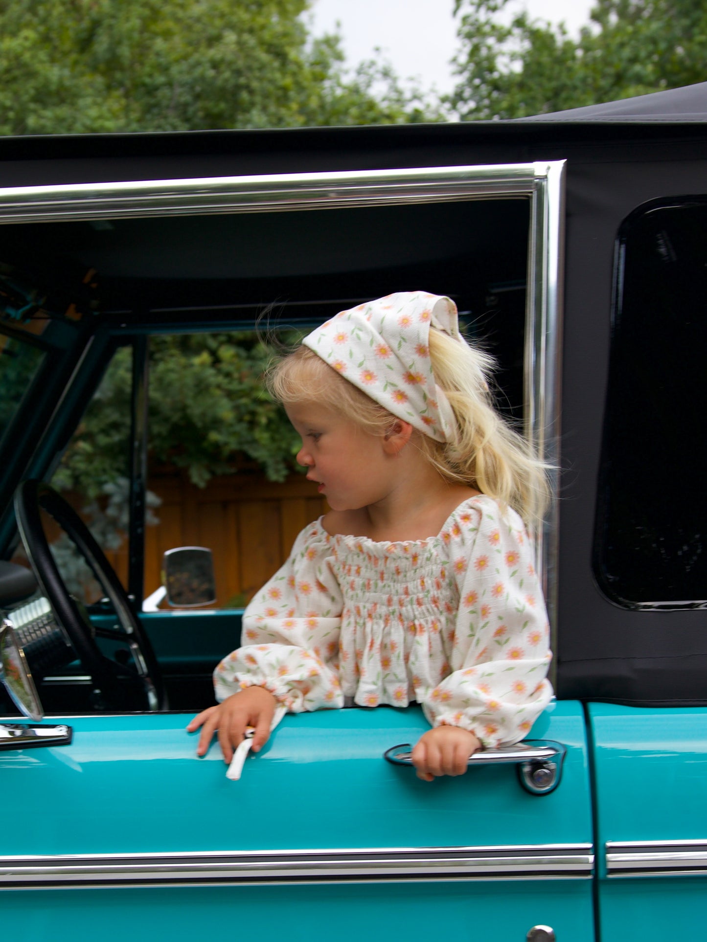 PAPER DAISY LINEN HEADSCARF